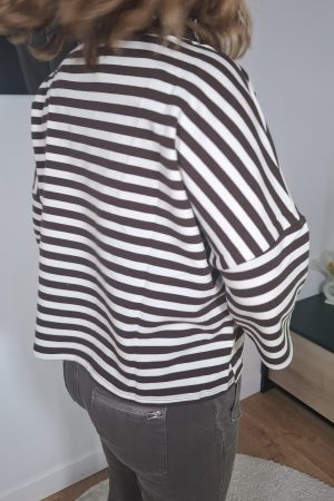 Top MORE AMOR gris