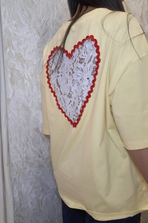 Tee-Shirt coeur jaune