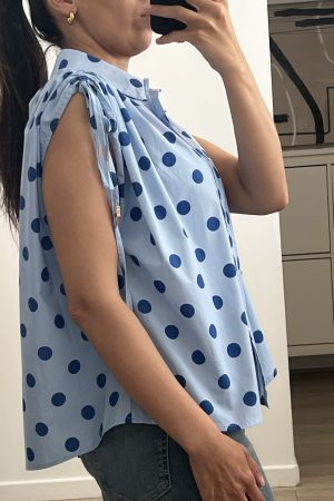 Top Hina bleu